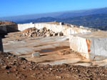 Grupo Mineralógico de Alicante. CANTERA DE FALSA AGATA EN LA SIERRA DE PARAPANDA  Illora-Granada 