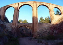 Grupo Mineralógico de Alicante. Barranco de los Ojos. Aspe. Alicante