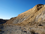 Grupo Mineralógico de Alicante. Explotación de Arcilla en Agost.  Alicante  