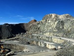 Grupo Mineralógico de Alicante. Cantera de Ofitas de los Serranos y sierra de Albatera  Alicante  