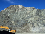 Grupo Mineralógico de Alicante. Cantera de Ofitas de los Serranos y sierra de Albatera  Alicante  