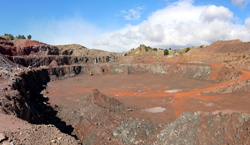 Grupo Mineralógico de Alicante. Explotación de arcilla y yesos La Murciana. Macisvenda. Murcia   