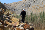 Grupo Mineralógico de Alicante. Ópalo Menilito. Embalse de Camarillas. Hellín. Albacete    