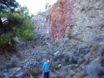 Grupo Mineralógico de Alicante. Explotación de Yeso. Cabezo de la Panadesa. Castalla. Alicante  