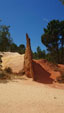 Grupo Mineralógico de Alicante. los Ocres de Roussillon. Rustrel, Región de Provenza. Francia   