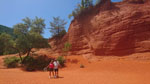 Grupo Mineralógico de Alicante. los Ocres de Roussillon. Rustrel, Región de Provenza. Francia   