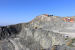 Grupo Mineralógico de Alicante. Explotación de Ofitas Los Serranos. Hondón de los Frailes. Alicante   