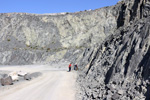 Grupo Mineralógico de Alicante.  Explotación de Ofitas Los Serranos. Hondón de los Frailes. Alicante  