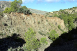 Grupo Mineralógico de Alicante. Explotación de ofitas en la Sierra de Oltra. Calpe.  Alicante   