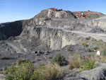 Grupo Mineralógico de Alicante. Explotación de Ofitas Los Serranos. Hondón de los Frailes. Alicante   