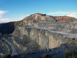 Grupo Mineralógico de Alicante. Explotación de Ofitas Los Serranos. Hondón de los Frailes. Alicante   