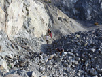 Grupo Mineralógico de Alicante. Explotación de Ofitas Los Serranos. Hondón de los Frailes. Alicante   