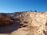 Grupo Mineralógico de Alicante. Explotación de Áridos. Enguera. Comarca Canal de Navarres. Valencia   