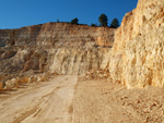 Grupo Mineralógico de Alicante. Explotación de Áridos. Enguera. Comarca Canal de Navarres. Valencia   