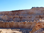 Grupo Mineralógico de Alicante. Explotación de Áridos. Enguera. Comarca Canal de Navarres. Valencia  