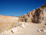 Grupo Mineralógico de Alicante.  Explotación de Áridos. Enguera. Comarca Canal de Navarres. Valencia 