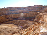 Grupo Mineralógico de Alicante. Explotación de Áridos. Enguera. Comarca Canal de Navarres. Valencia   