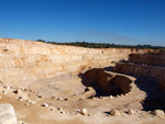 Grupo Mineralógico de Alicante. Explotación de Áridos. Enguera. Comarca Canal de Navarres. Valencia   