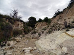 Grupo Mineralógico de Alicante. Afloramiento de Marcasitasa en el Alcavo. Agost. Alicante 