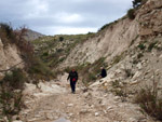 Grupo Mineralógico de Alicante. Afloramiento de Marcasitasa en el Alcavo. Agost. Alicante  