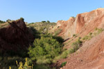 Grupo Mineralógico de Alicante. Antigua explotación de Arcilla. Zona Serratella Moralet. Alicante

  