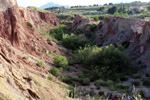 Grupo Mineralógico de Alicante. Antigua explotación de Arcilla. Zona Serratella Moralet. Alicante

  