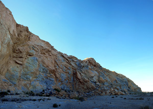 Grupo Mineralógico de Alicante. Cantera Casablanca. Lloma Alta, Les Boqueres, San Vicente del Raspeig, Alicante  