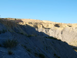 Grupo Mineralógico de Alicante. CExplotaciones de Arcilla. Rambla del Pepior. Agost. Alicante 