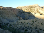 Grupo Mineralógico de Alicante. CExplotaciones de Arcilla. Rambla del Pepior. Agost. Alicante 