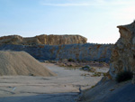 Grupo Mineralógico de Alicante. Cantera Casablanca. Lloma Alta, Les Boqueres, San Vicente del Raspeig, Alicante  