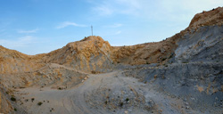 Grupo Mineralógico de Alicante. Cantera Casablanca. Lloma Alta, Les Boqueres, San Vicente del Raspeig, Alicante  