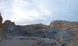 Grupo Mineralógico de Alicante. Cantera Casablanca. Lloma Alta, Les Boqueres, San Vicente del Raspeig, Alicante  