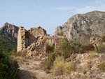 Grupo Mineralógico de Alicante. Explotación de Ofitas en la Sierra de Olta. Calpe. Alicante   