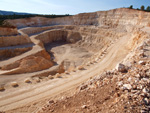 Grupo Mineralógico de Alicante. Gravera del Barraquero, Hoya Redonda, Enguera. Comarca Canal de Navarrés, València  