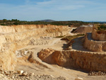 Grupo Mineralógico de Alicante. Gravera del Barraquero, Hoya Redonda, Enguera. Comarca Canal de Navarrés, València  