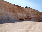 Grupo Mineralógico de Alicante. Gravera del Barraquero, Hoya Redonda, Enguera. Comarca Canal de Navarrés, València  