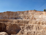 Grupo Mineralógico de Alicante. Gravera del Barraquero, Hoya Redonda, Enguera. Comarca Canal de Navarrés, València  