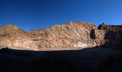 Grupo Mineralógico de Alicante.   Gravera del Barraquero, Hoya Redonda, Enguera . Comarca Canal de Navarrés, València  