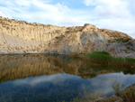 Grupo Mineralógico de Alicante. Canteras de arcilla situadas en la Zona del Pla, junto a la siera de los Tajos. Agost. Alicante