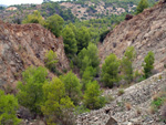 Grupo Mineralógico de Alicante. Explotacion de Ofitas. Sierra de Olta. Calpe.. Alicante