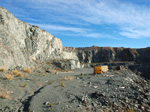 Grupo Mineralógico de Alicante. Explotación de Ofitas. Los Serranos. Albatera. Alicante