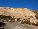 Grupo Mineralógico de Alicante. Explotación de de áridos de Holcin. El Cabezonet. Busot. Alicante

