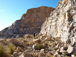 Grupo Mineralógico de Alicante. Explotación de de áridos de Holcin. El Cabezonet. Busot. Alicante

