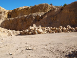 Grupo Mineralógico de Alicante.Explotación de de áridos de Holcin. El Cabezonet. Busot. Alicante

 