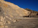 Grupo Mineralógico de Alicante. Explotación de de áridos de Holcin. El Cabezonet. Busot. Alicante

