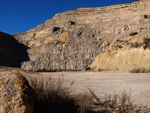 Grupo Mineralógico de Alicante. Explotación de de áridos de Holcin. El Cabezonet. Busot. Alicante

