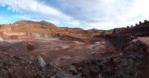 Grupo Mineralógico de Alicante. Cantera el Chicano. Macisvenda. Murcia

