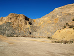 Grupo Mineralógico de Alicante.Cantera de Áridos Holcin. Busot. Alicante