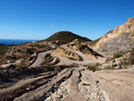 Grupo Mineralógico de Alicante.Cantera de Áridos Holcin. Busot. Alicante