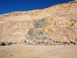 Grupo Mineralógico de Alicante. Cantera de Áridos Holcin. Busot. Alicante 